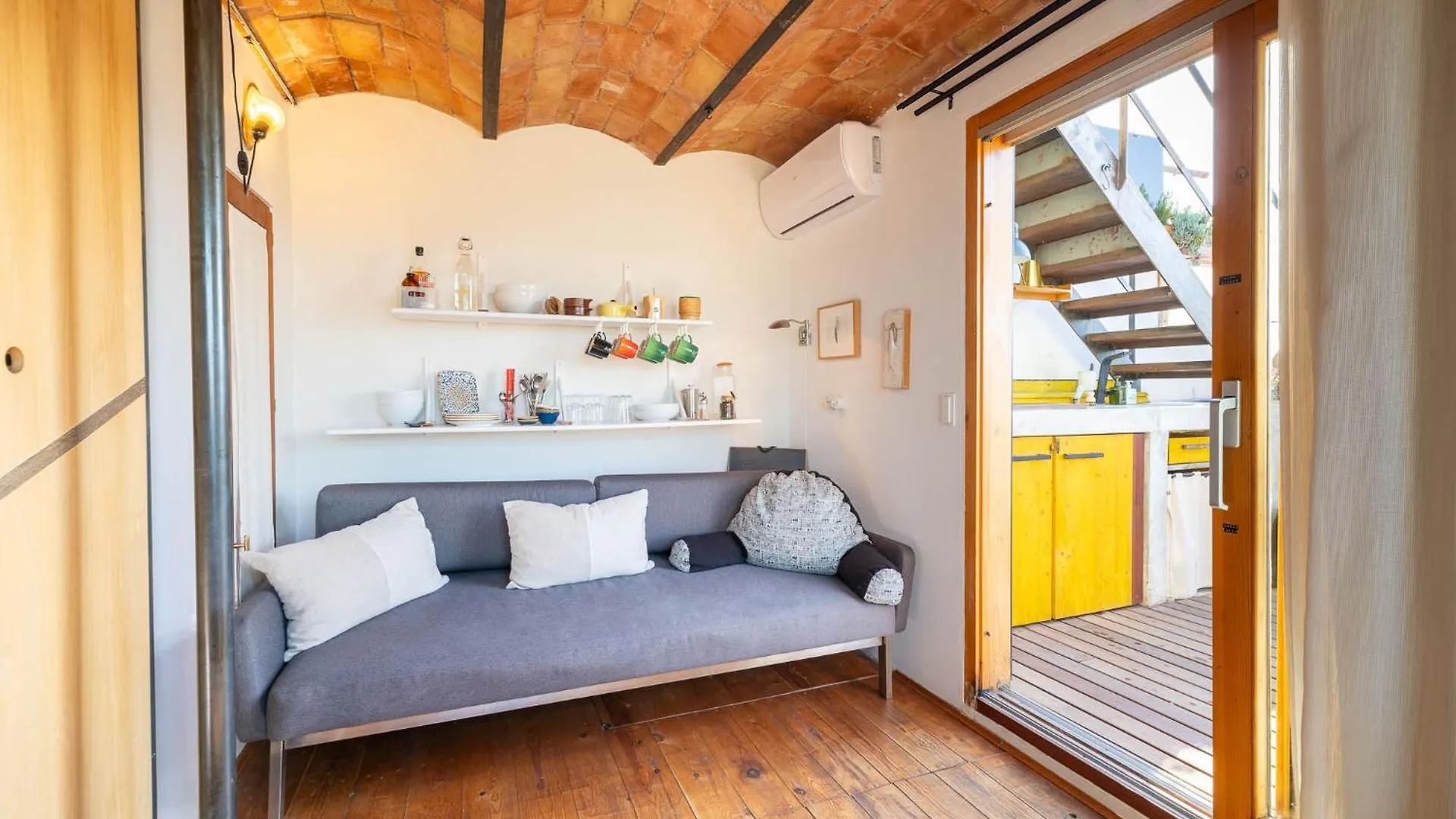 Apartment With Terrace Views Of Bcn 바르셀로나 0*,