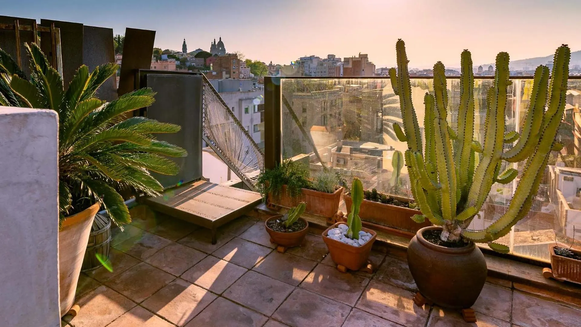 Apartment With Terrace Views Of Bcn 바르셀로나