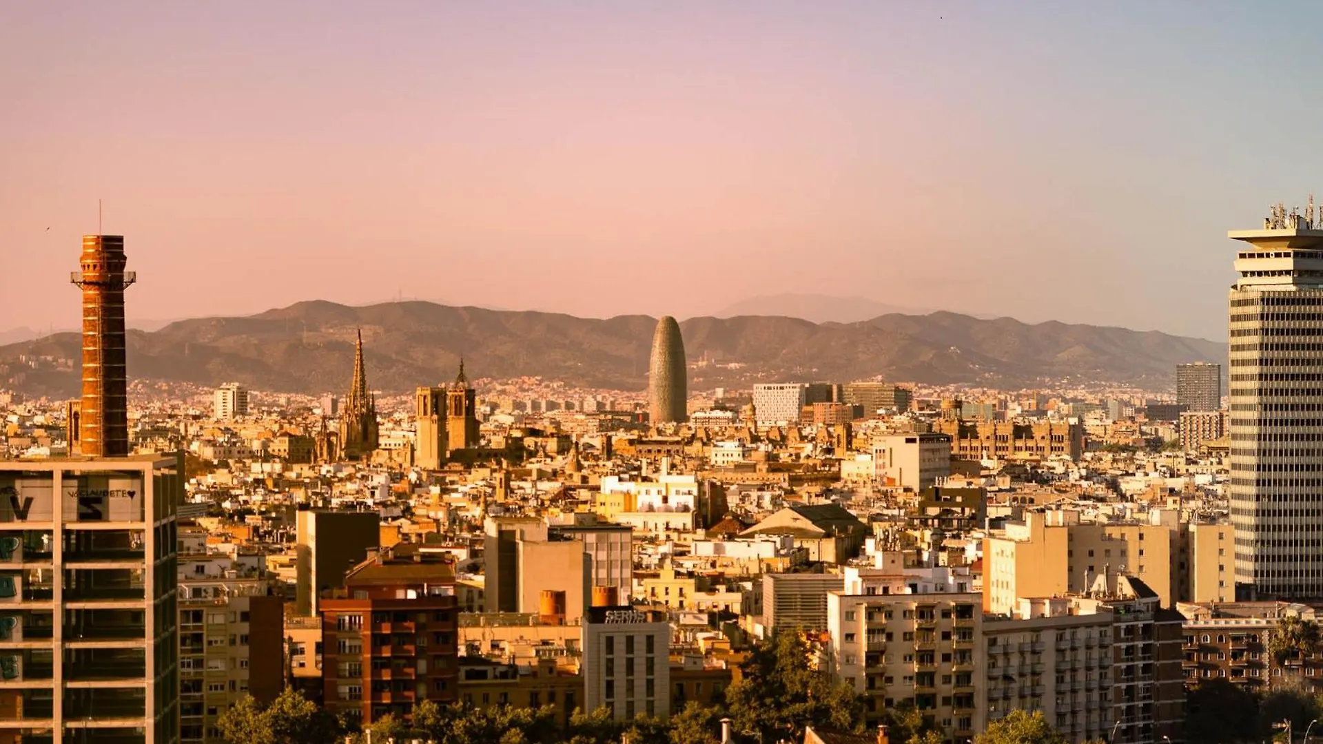Apartment With Terrace Views Of Bcn Barcelona